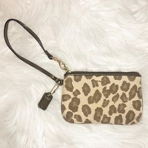 COACH LEOPARD WRISTLET